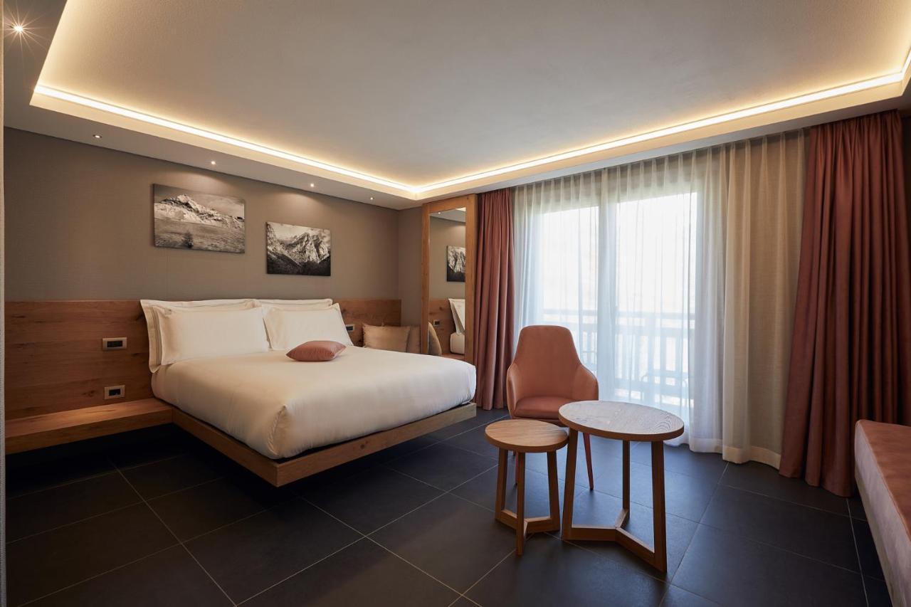 Hotel Dimora Degli Dei 4*