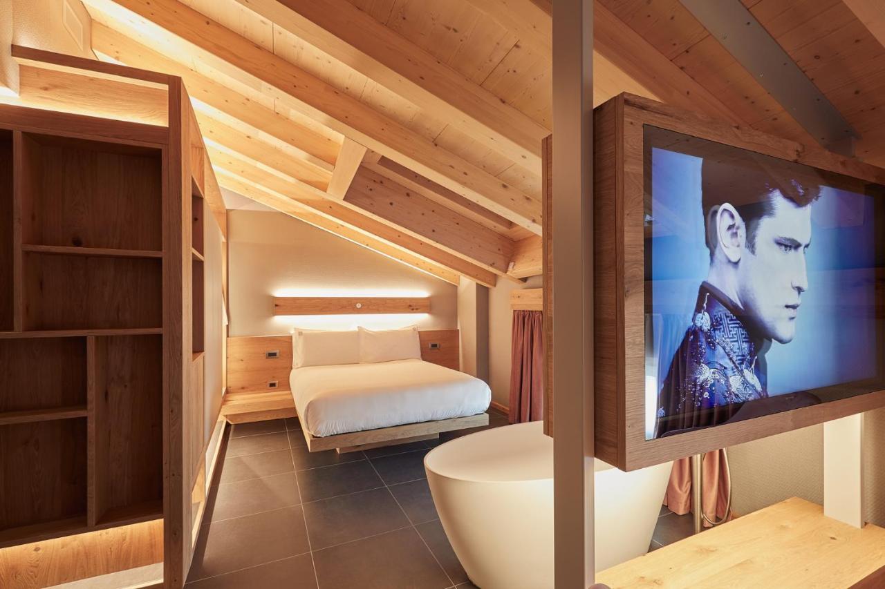 Dimora Degli Dei Hotel 4*